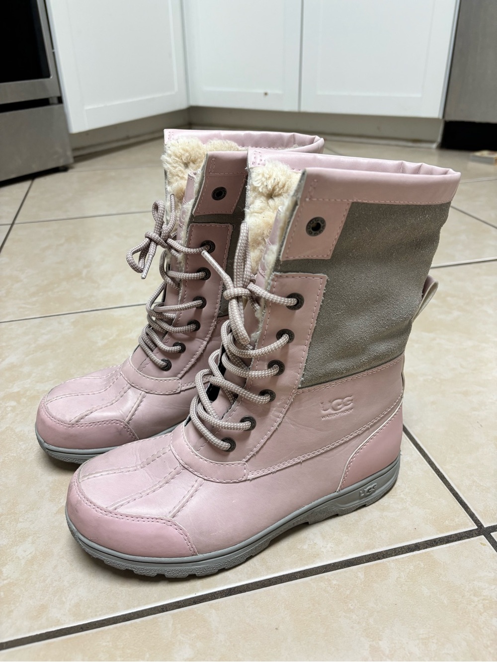 UGG pink & gray snow boots with fur lining women’s size 5